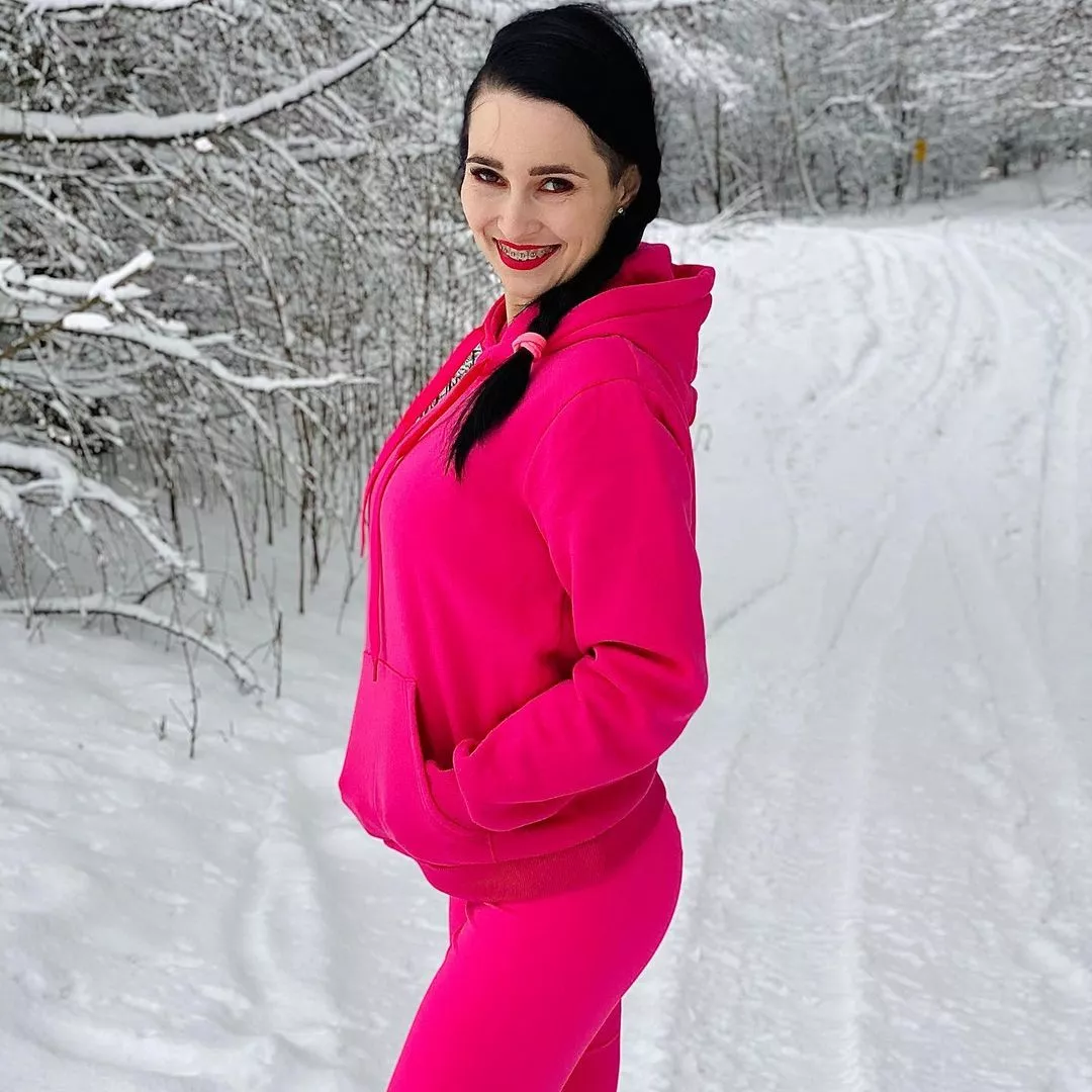 Emila Sanecka - Daj To Głośniej